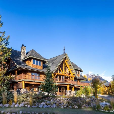 غولدن Vagabond Lodge At Kicking Horse المظهر الخارجي الصورة
